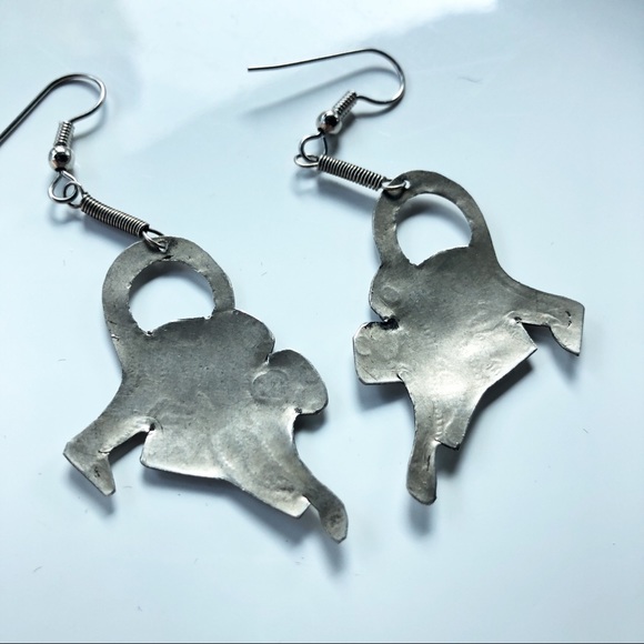 Etched Metal Spider ๐ Monkey ๐ Earrings - Picture 4 of 7